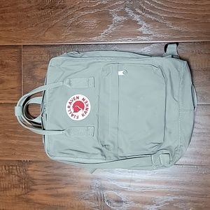 FjallRaven - Kanken Backpack